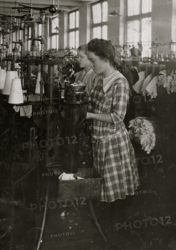 Continuation school girls topping stockings in Ipswich Mills 1917