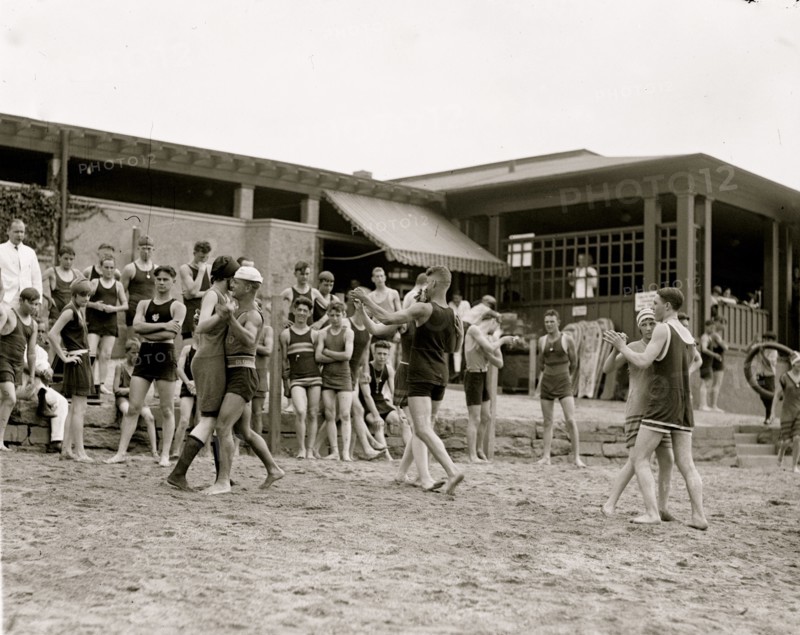Couples Dancing on the Beach 1922