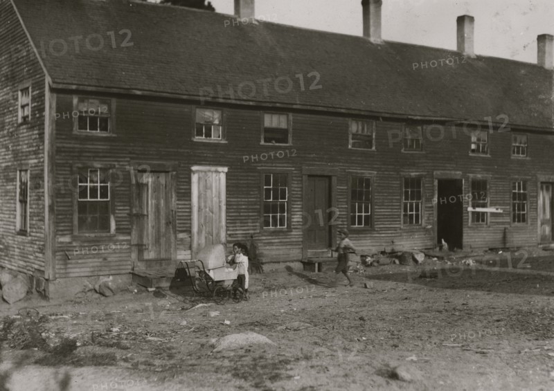 Crowded tenement used by cranberry pickers ("Bravas") or black Portuguese 1911