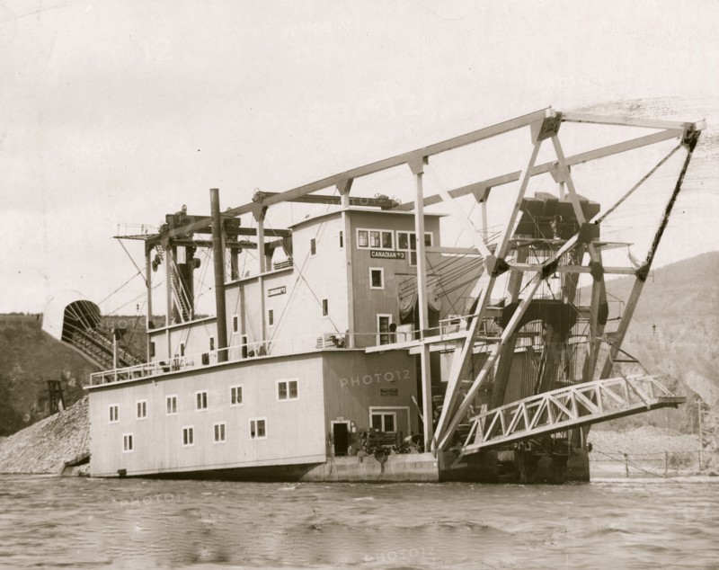 Gold dredge 1915