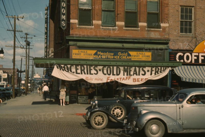 Eagle Fruit Store and Capital Hotel], Lincoln, Nebraska 1942