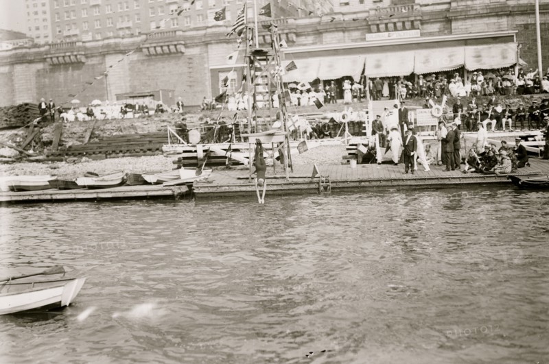 Elsie Hanneman Diving