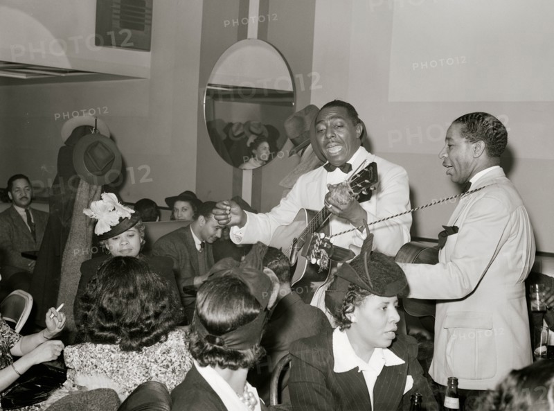 Entertainers at Black tavern. Chicago, Illinois 1941