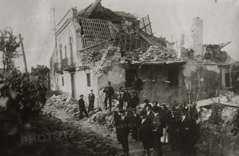 Eruption of Mt. Aetna in Sicily with Victims and destroyed Buildings 1914