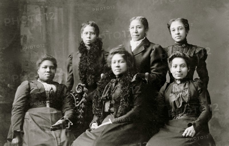 Executive board of Women's League, Newport, R.I. 1899