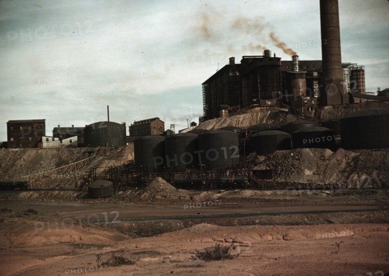 Copper mining and sulfuric acid plant, Copperhill], Tenn. 1939