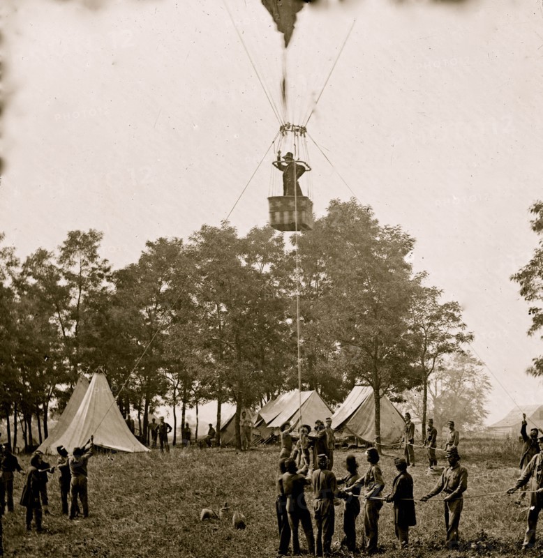 Fair Oaks, Va. Prof. Thaddeus S. Lowe observing the battle from his balloon "Intrepid" 1862