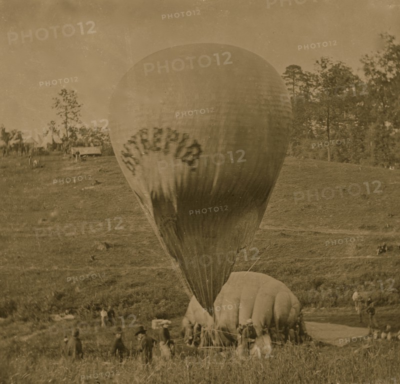 Fair Oaks, Virginia. Prof. Thaddeus S. Lowe replenishing balloon INTREPID from balloon CONSTITUTION 1862