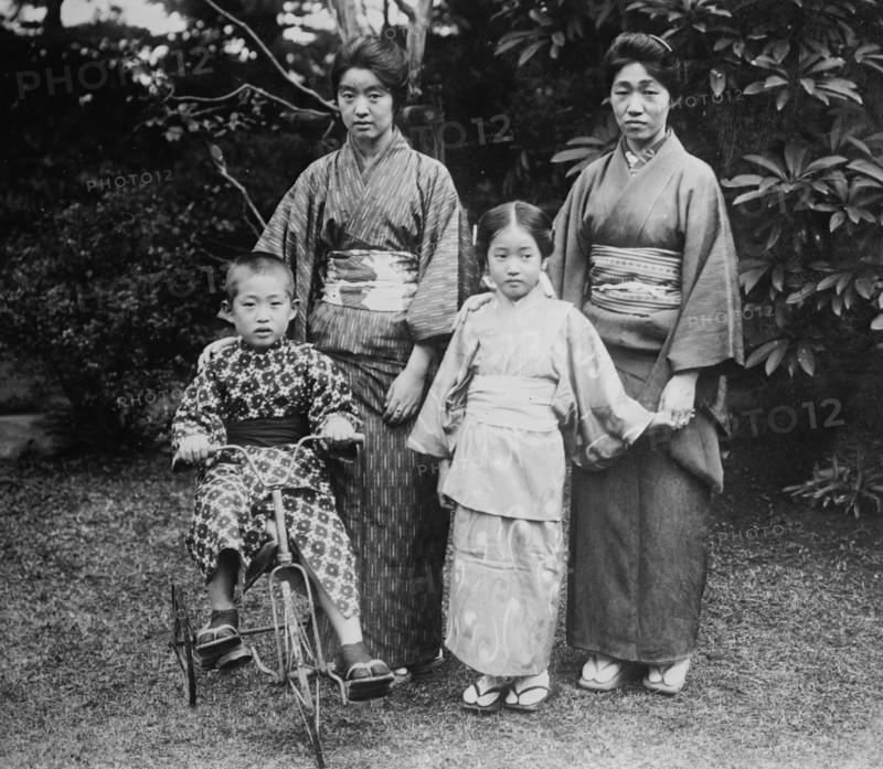 Ishi Family portrait