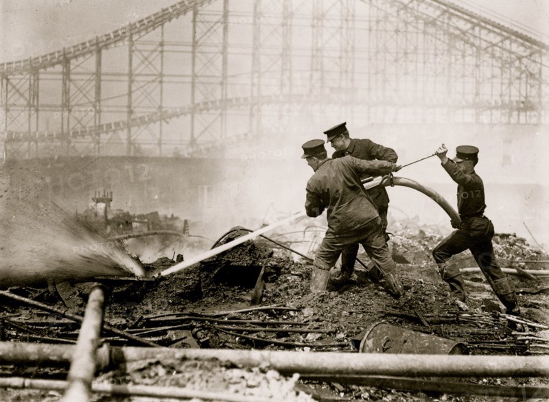 Dreamland fire, Coney Island, New York 1911