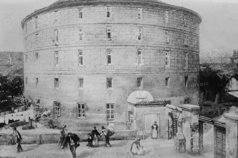 Fool Tower or Building or Circular Building for the Insane