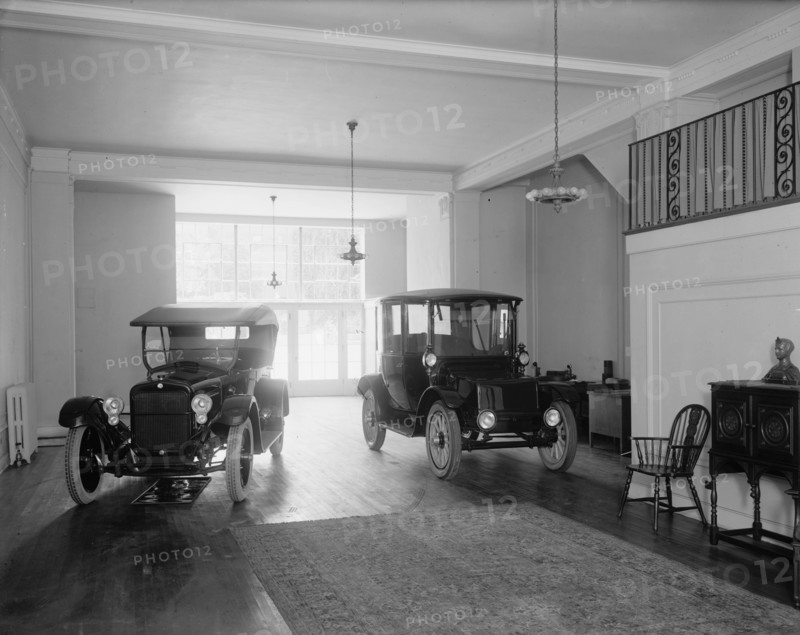 Ford Automobile Showroom 1920