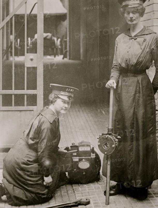 German women doing men's work