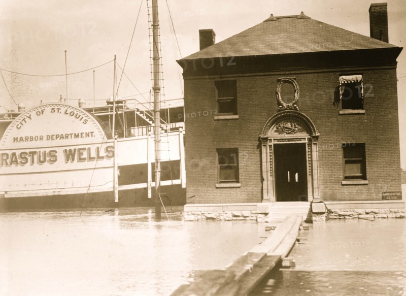Harbor Master's Office, St. Louis, during flood 1915
