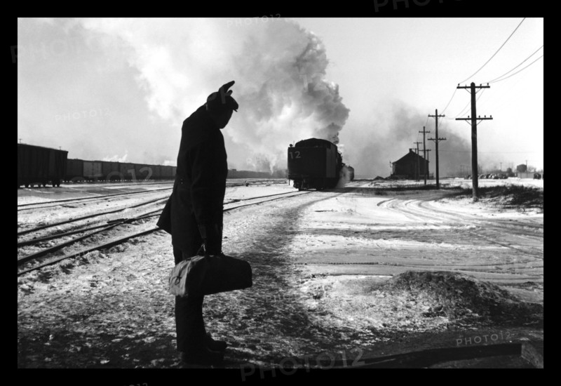 Waving Goodbye 1943