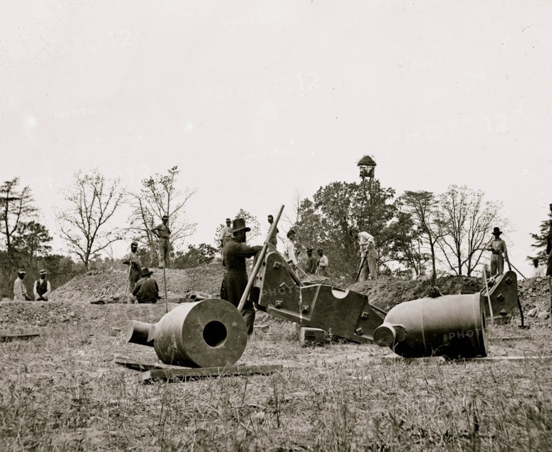 James River, Va. Work party and mortars at "Butler's Crow's Nest" 1863