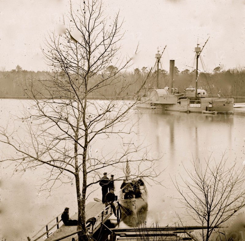 James River], Virginia. U.S. gunboat MASSASOIT 1864
