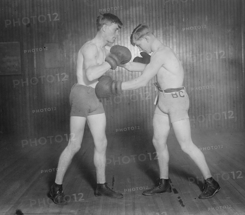 Knockout Brown "kid Brown" and sparring partner 1912