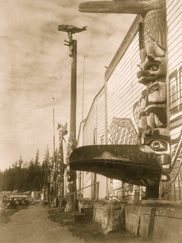 Nimkish village at Alert Bay 1914