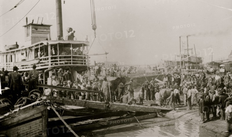 Louisiana Flood - refugees saved by government boat 1912