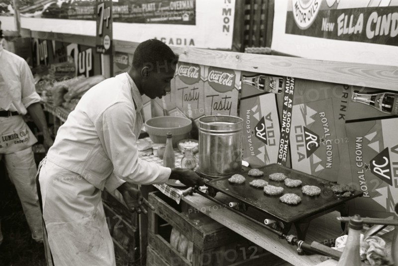 Making hamburgers in concession stand, National Rice Festival, Crowley, Louisiana 1938