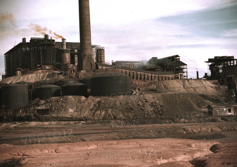 Copper mining and sulfuric acid plant, Copperhill], Tenn. 1939