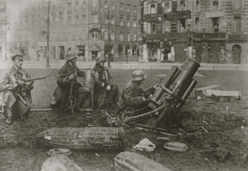 Mine-thrower, Alexanderplatz, Berlin