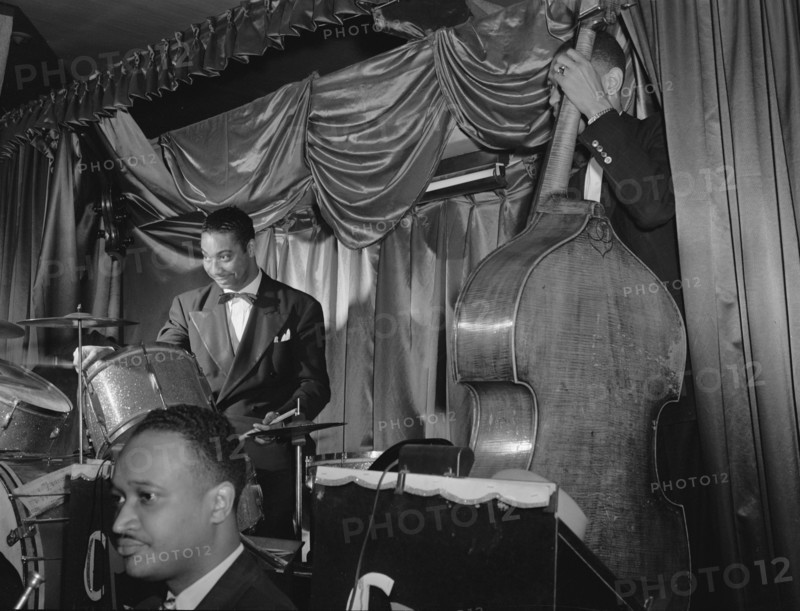 Oliver Coleman playing in a nightclub on 55th Street in Chicago, Illinois 1942