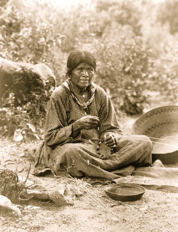 Paiute basket maker 1902
