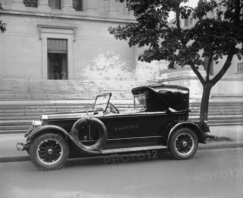 Park Central, Motora Co., N.Y. City, Lincoln 1925