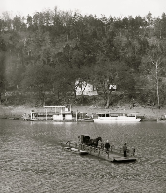 Primitive ferry, High Bridge, Ky. 1907