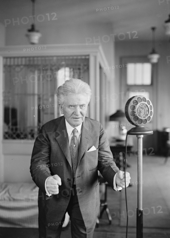 Robt. M. La Follette, 1st radio campaign address, 9/1/26 1926