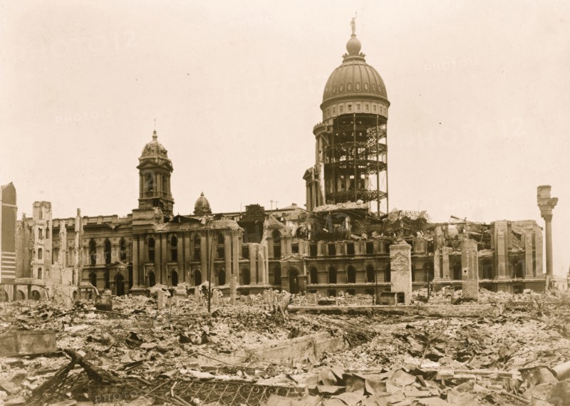 Ruins of earthquake-damaged San Francisco City Hall 1906