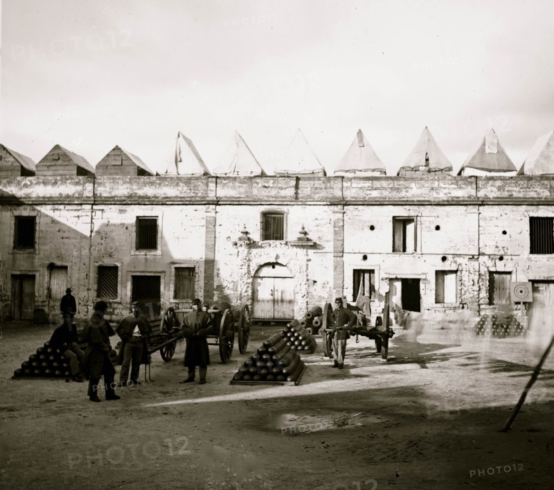 Saint Augustine, Fla. Artillery inside Fort Marion; tents on rampart 1864