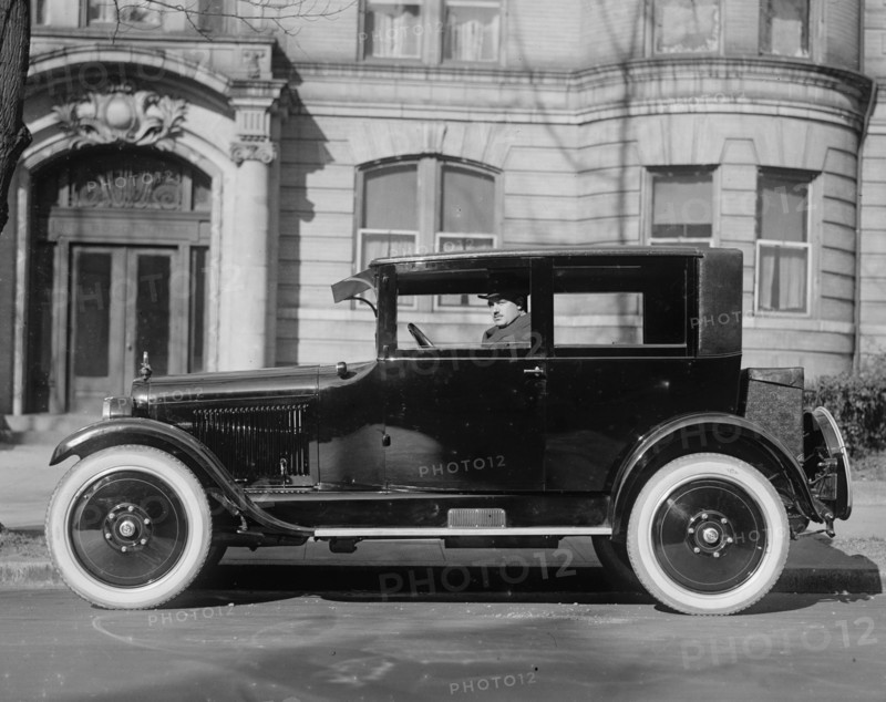 Sedan in DC 1922