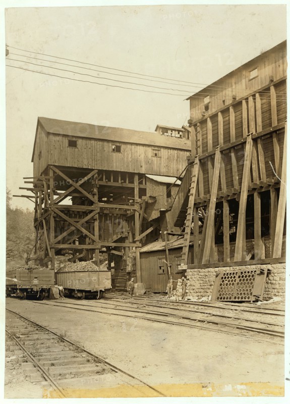 Tipple at Turkey Knob Mine, Macdonald, W. Va. Bank Boss in centre. 1908