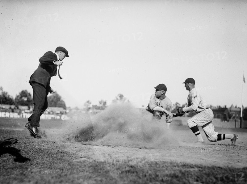 Out 1921