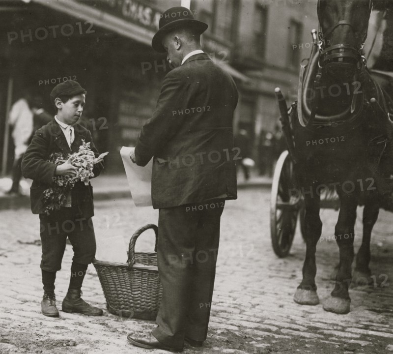 Vendor in Boston Market. 1909