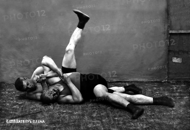 Pin: Russian Wrestlers