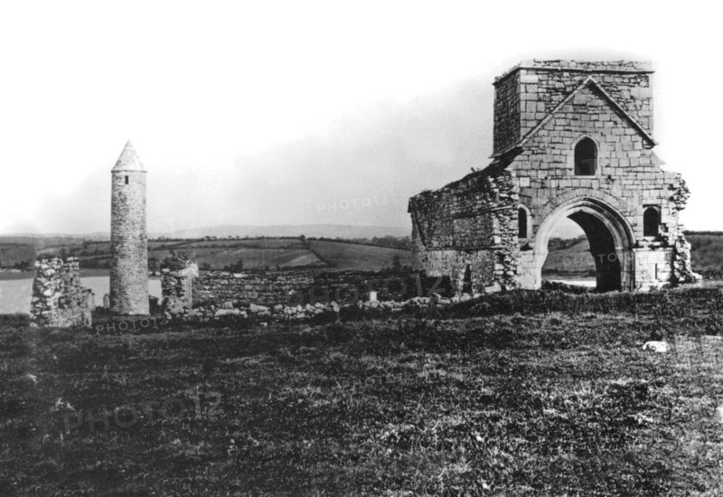 Ruins on Devenish Island