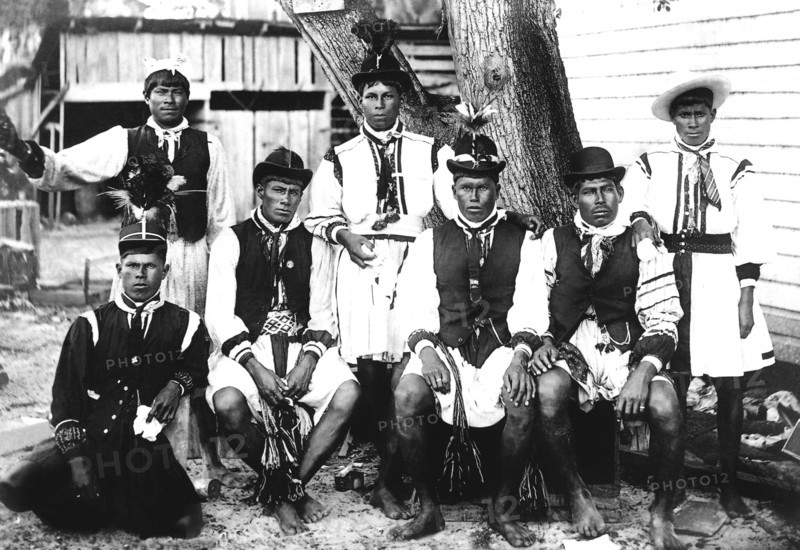 Group of Seminole Braves