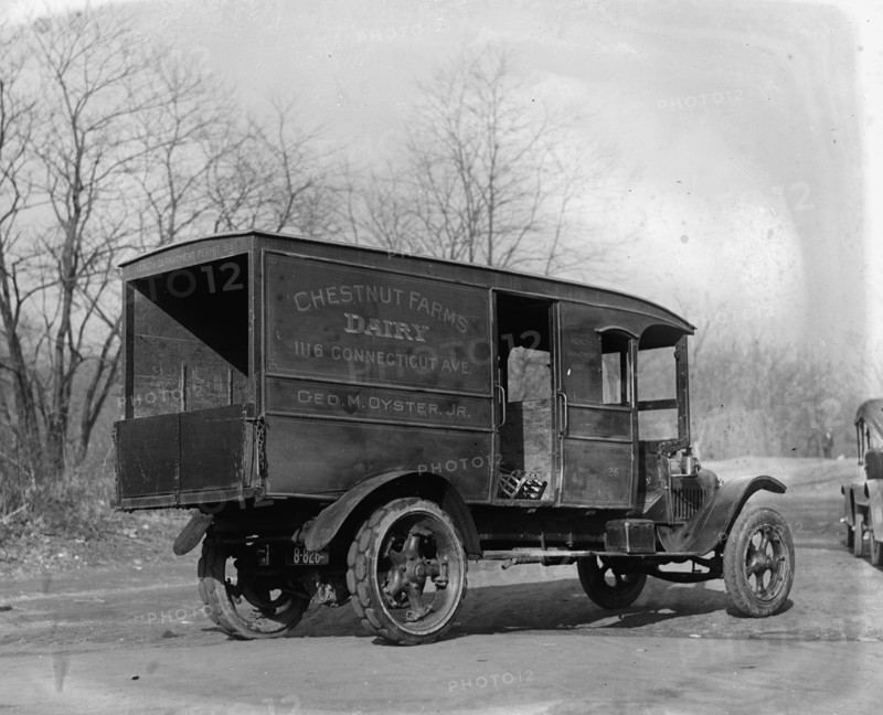Chestnut Farms Dairy.  Geo. M. Oyster, Jr.