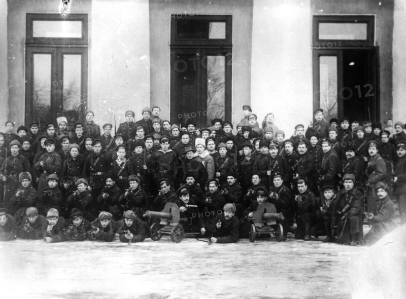 Sailors who disbanded the constituent assembly, january 6, 1918.
