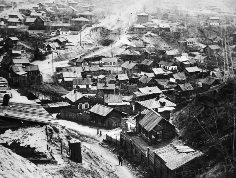 The town of novo-nikolayevsk which grew into the present industrial city of novosibirsk, siberia, russia, late 1800s or early 1900s.