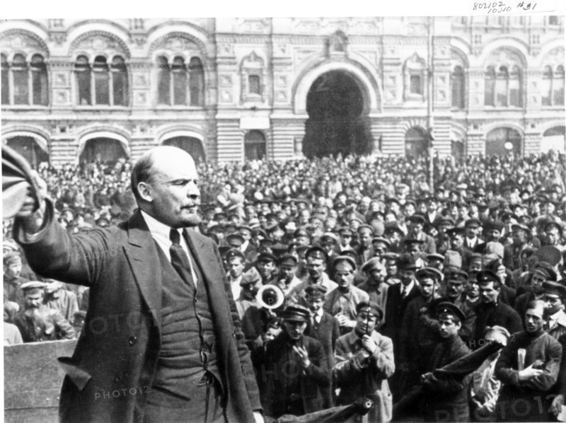 Lenin addressing vsevobuch troops on red square in moscow on may 25, 1919.