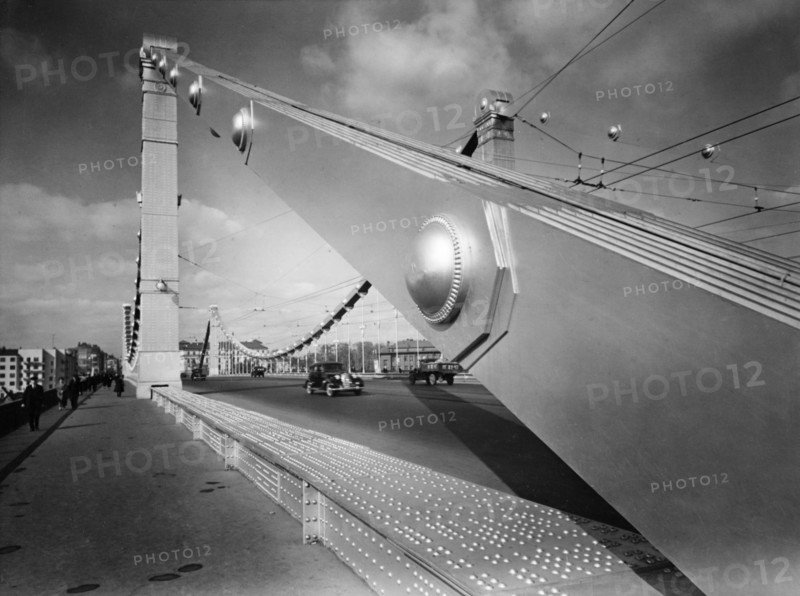 Moscow, 1939, the krymsky bridge.