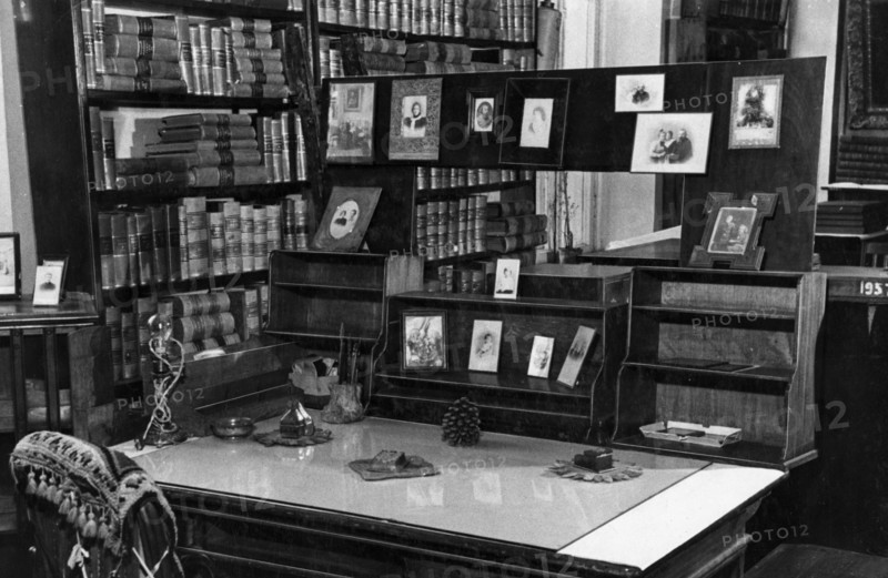 Dimitri ivanovich mendeleev, 1834 - 1907, the famous russian chemist's desk and study.