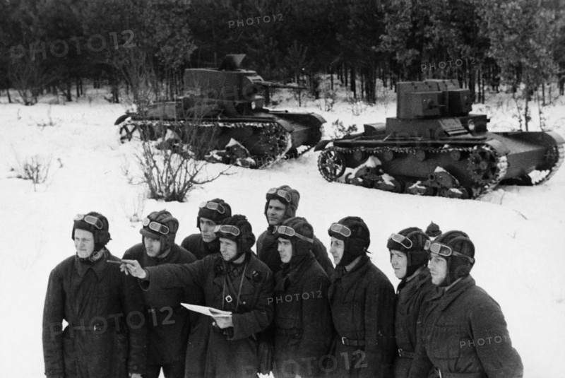 A red army lieutenant a mission to tank drivers during training exercises in the kiev special military district, 1939.