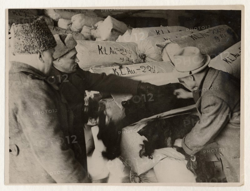 Monstrous crimes have committed by the german government as revealed by the communique of the extraordinary state committee for ascertaining german crimes in oswiecim,  photo shows: 7,000 kilograms of hair clipped by the germans from 140,000 women they murdered, prepared for shipment to germany, may, 1945.