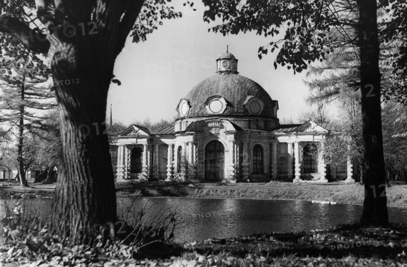 The grotto on the kuskovo estate in the moscow region of the ussr, 1949.